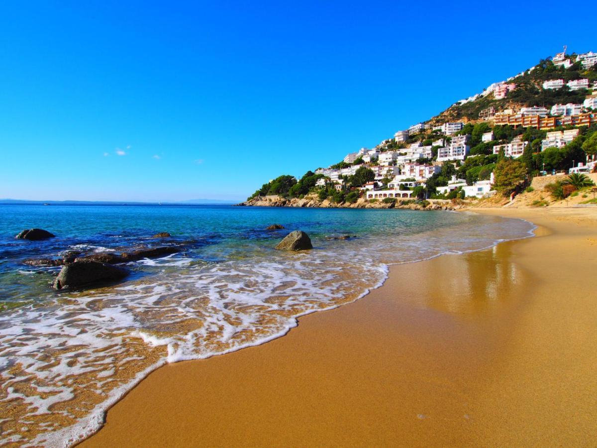 Apartment Platja De Roses-4 By Interhome Екстер'єр фото